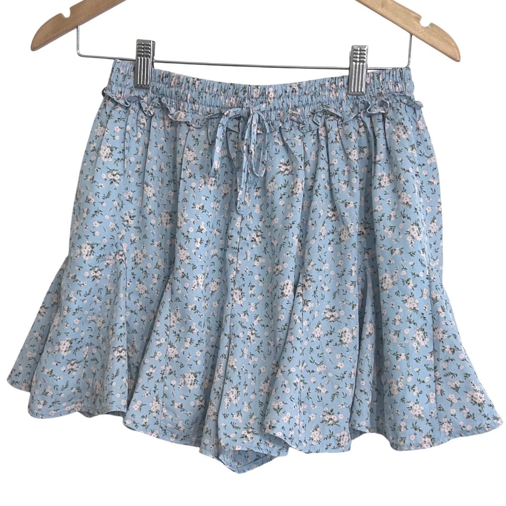 NWOT Paper Crane Blue Ditsy Floral Skort Smocked Waist Ruffle Mini Shorts Small